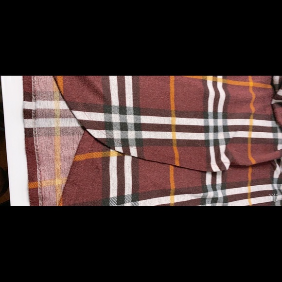 Suzy Shier printed tops - Picture 2 of 6